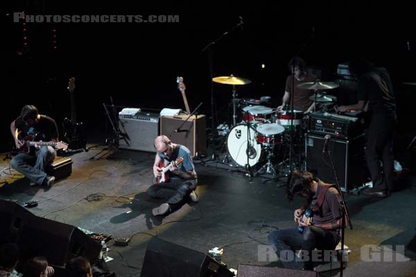 EXPLOSIONS IN THE SKY - 2012-01-30 - PARIS - Casino de Paris - 